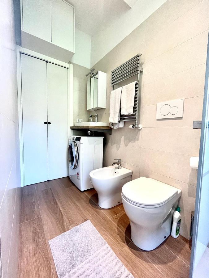 Citta Studi M4 Subway Linate, City Center 10 Min, Luminoso Appartamento Full Optional Wi-Fi Milan Luaran gambar